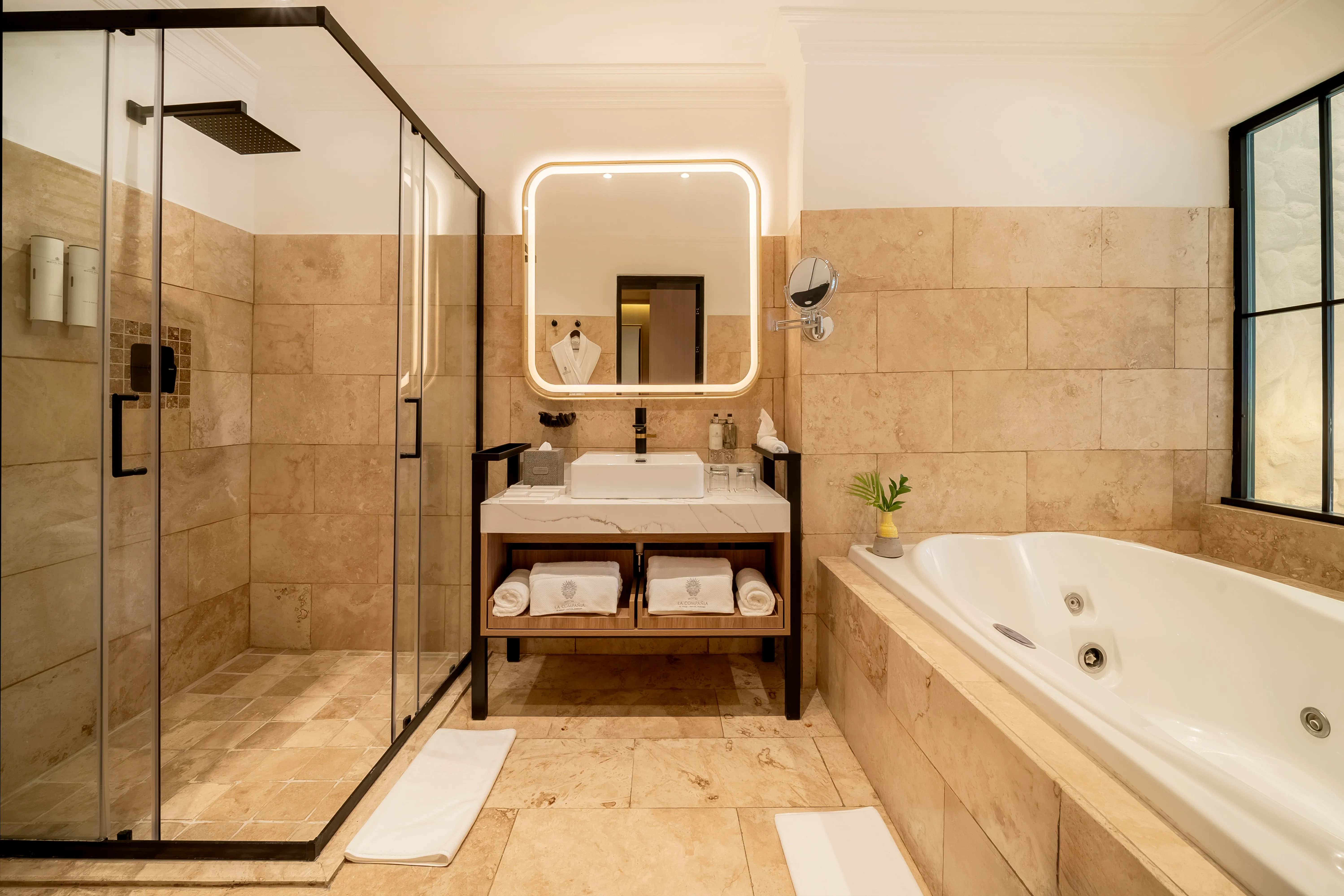 Junior Suites image 1