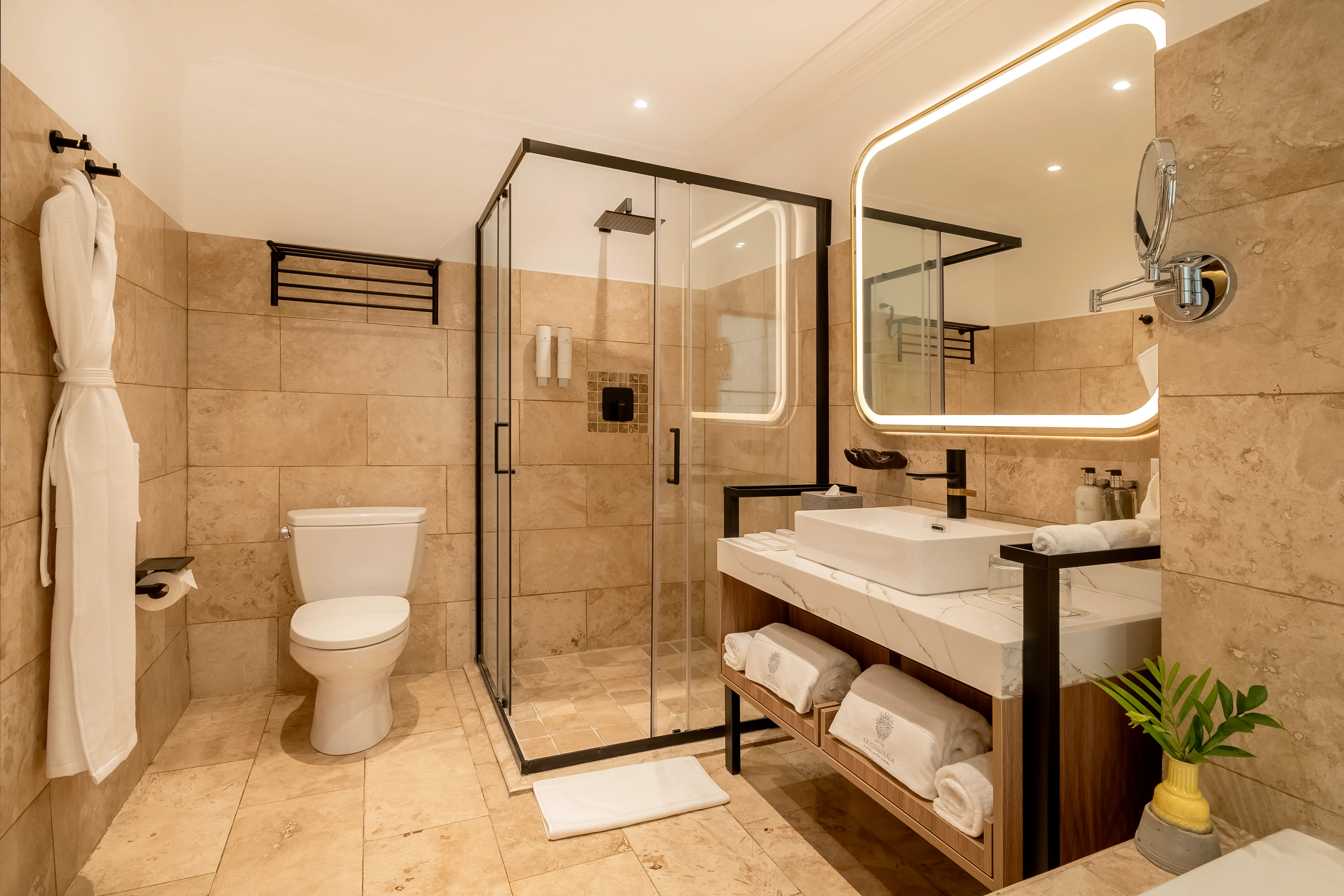 Junior Suites image 2