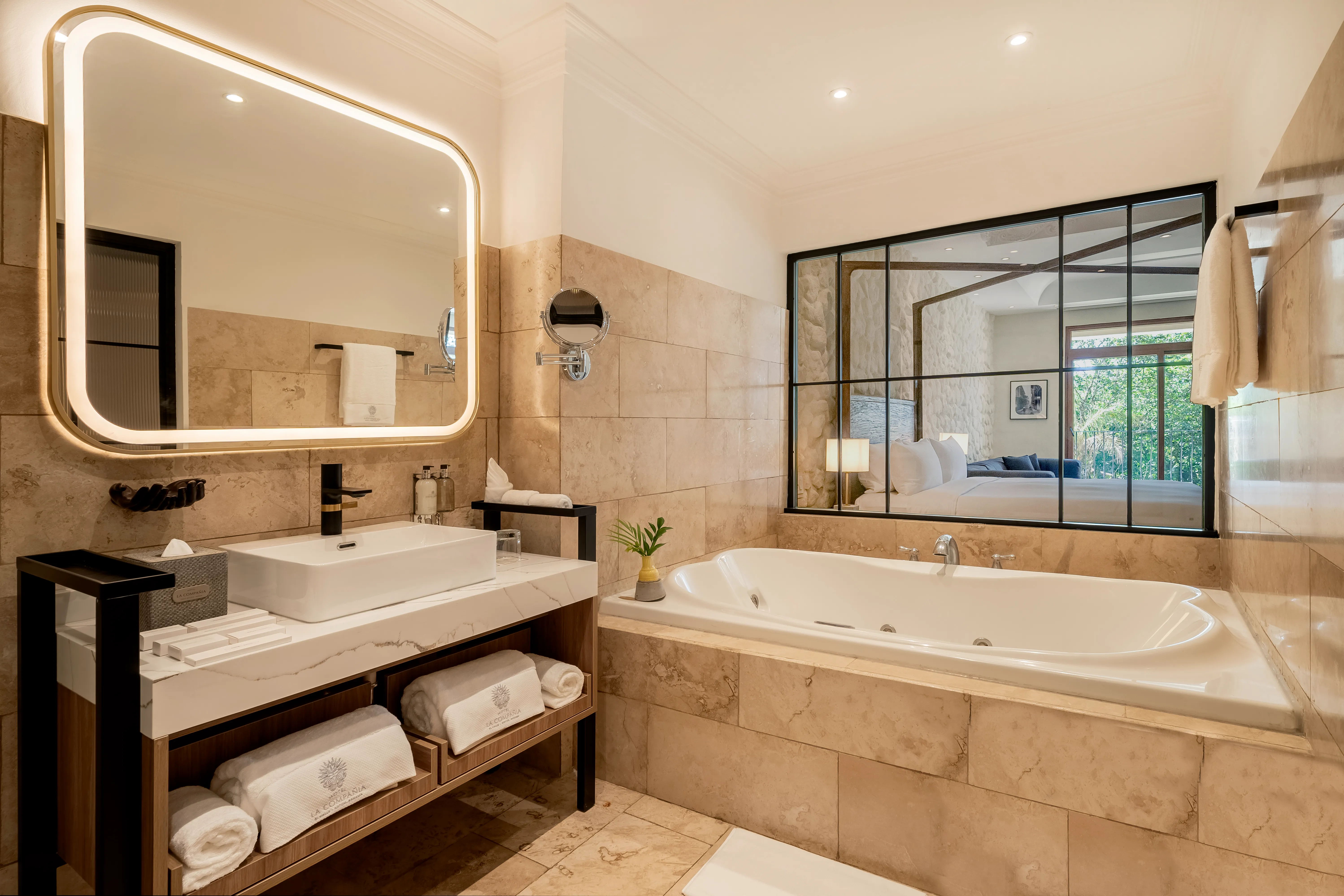 Standard Deluxe King Bed image 1